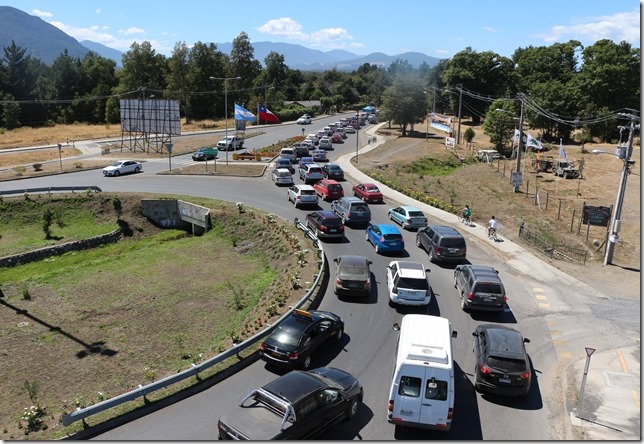 FOTO congestión vehicular pucón 1