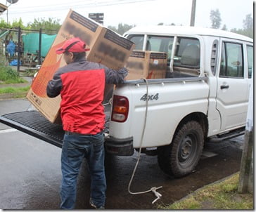 Entrega de ayudas sociales en Villarrica (2)