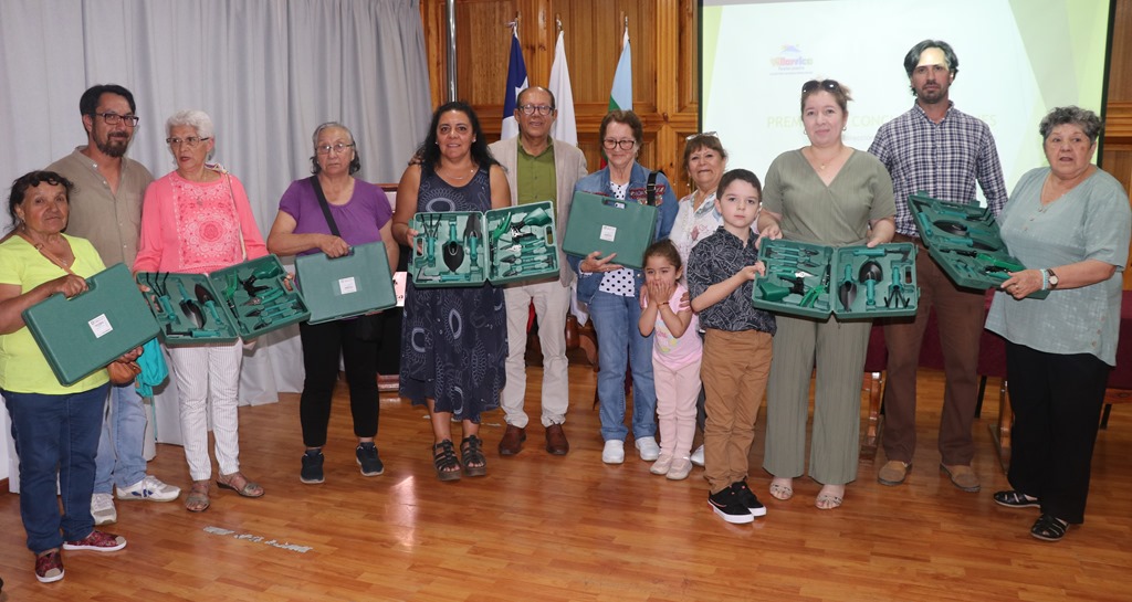 Villarrica premia a vecinos por embellecer la comuna